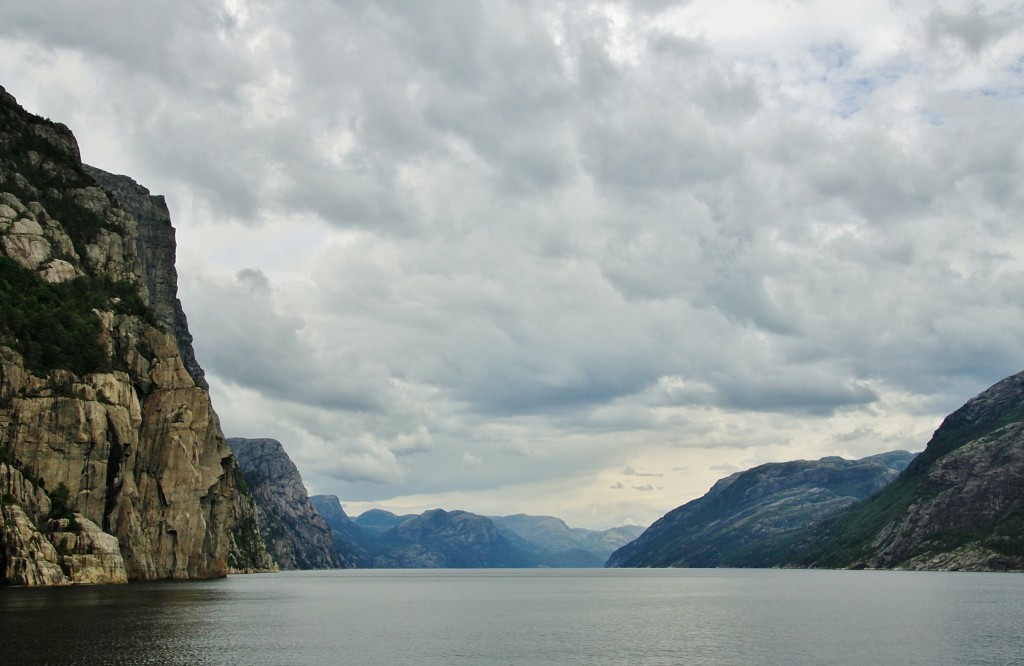 Foto: Navegando por el fiordo - Stavanger (Rogaland), Noruega