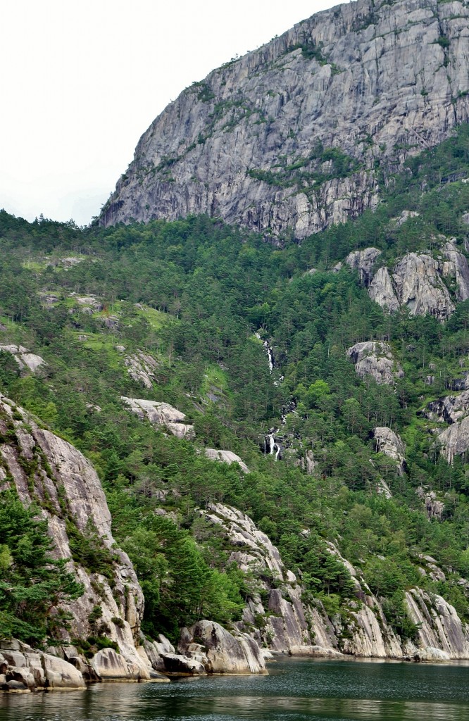 Foto: Navegando por el fiordo - Stavanger (Rogaland), Noruega