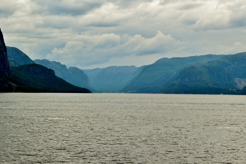Foto: Navegando por el fiordo - Stavanger (Rogaland), Noruega