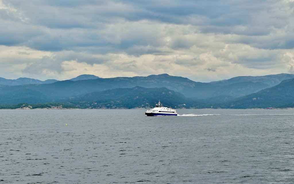 Foto: Navegando por el fiordo - Stavanger (Rogaland), Noruega