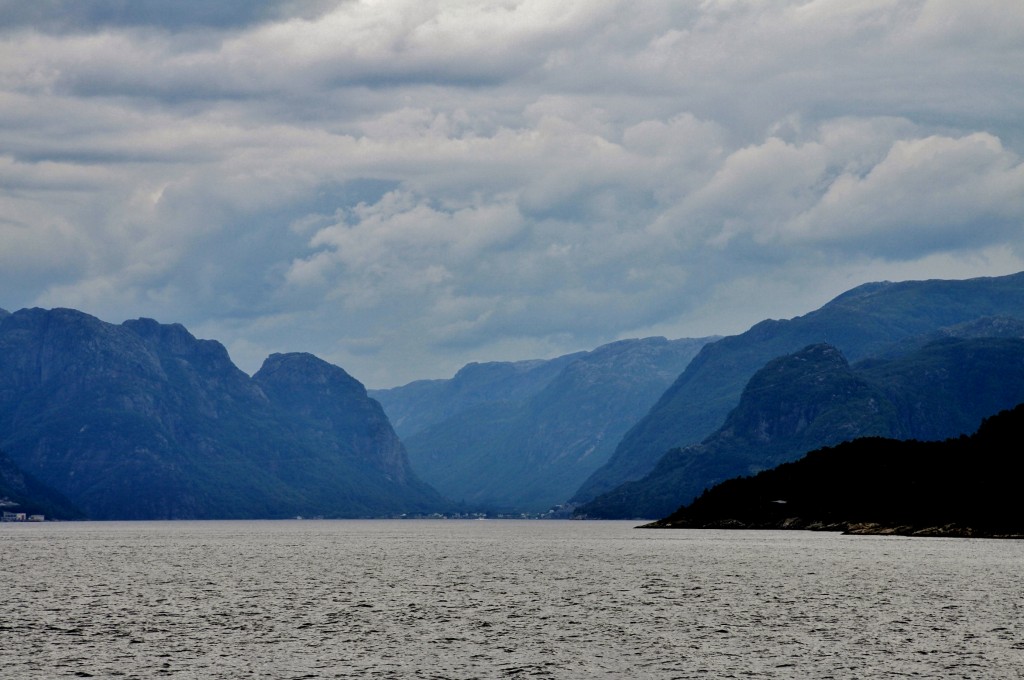 Foto: Navegando por el fiordo - Stavanger (Rogaland), Noruega