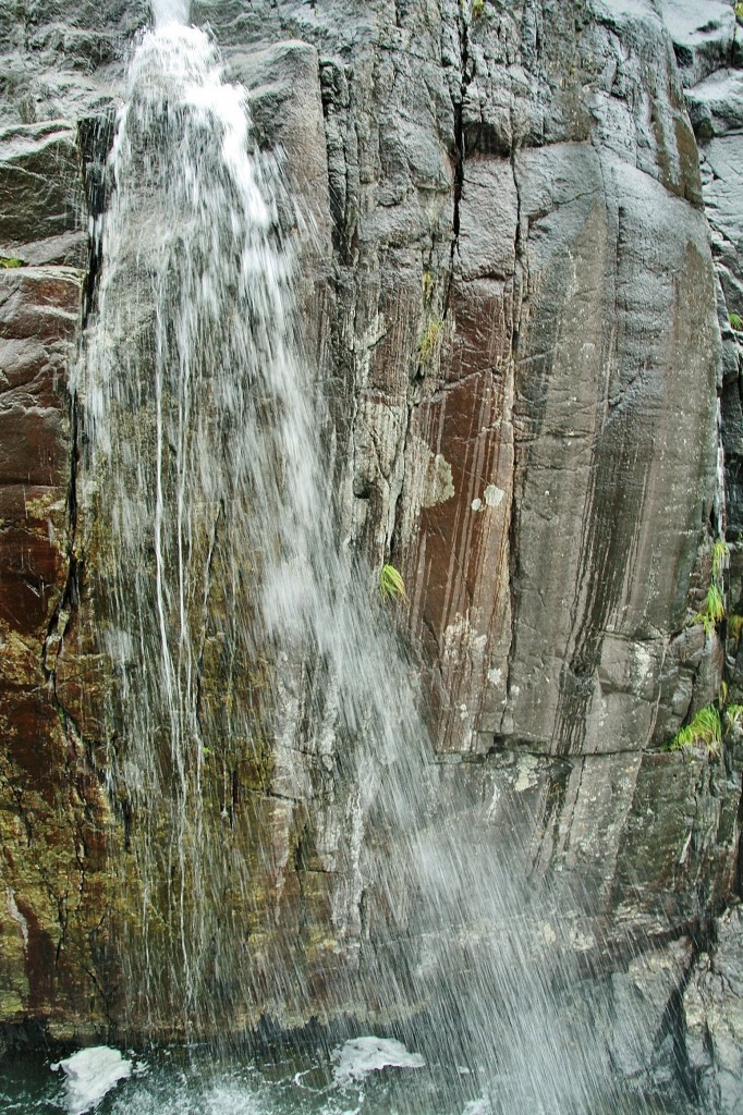 Foto: Navegando por el fiordo - Stavanger (Rogaland), Noruega