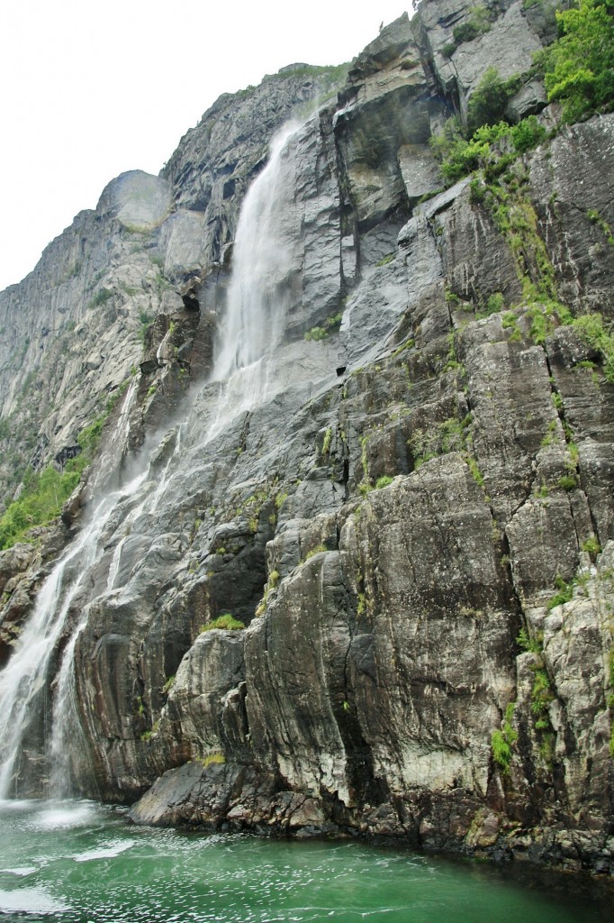 Foto: Navegando por el fiordo - Stavanger (Rogaland), Noruega