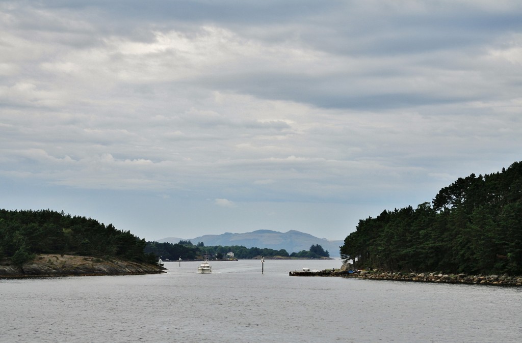 Foto: Navegando por el fiordo - Stavanger (Rogaland), Noruega