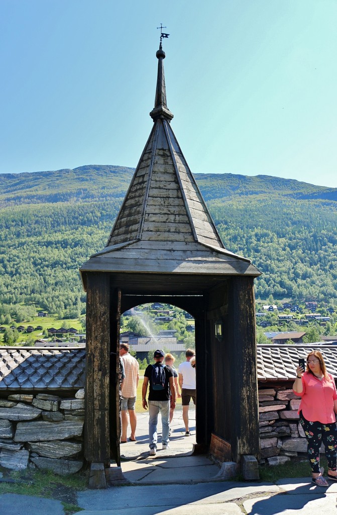 Foto: Stavkirke medieval - Lom (Oppland), Noruega