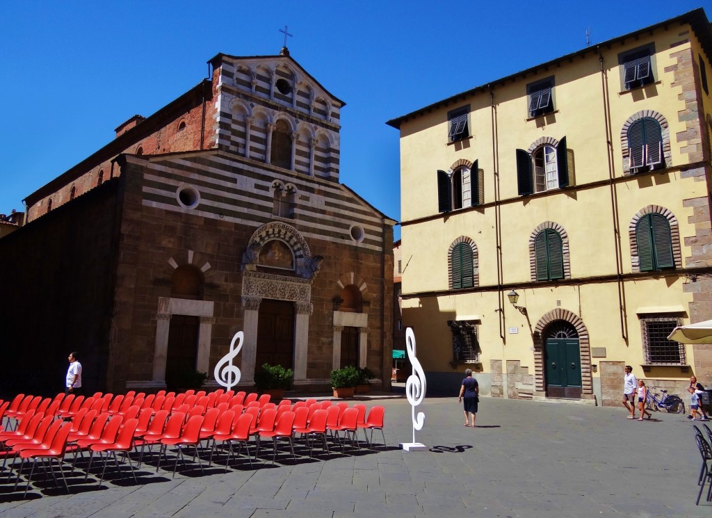 Foto: Piazza di San Giusto - Lucca (Tuscany), Italia