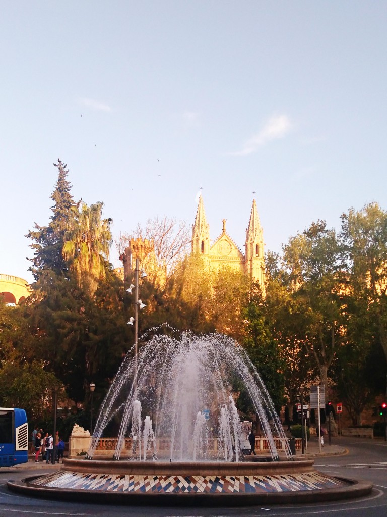 Foto: Tarde de abril en Plaza la Reina - Palma de mallorca (Illes Balears), España