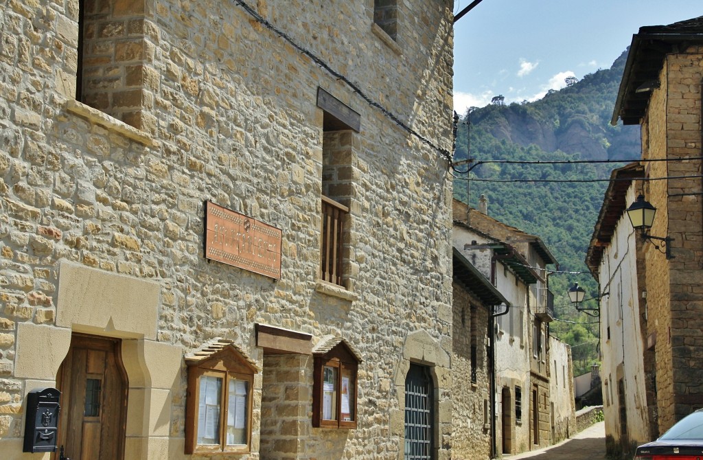 Foto: Vista del pueblo - San Juan de Serós (Huesca), España