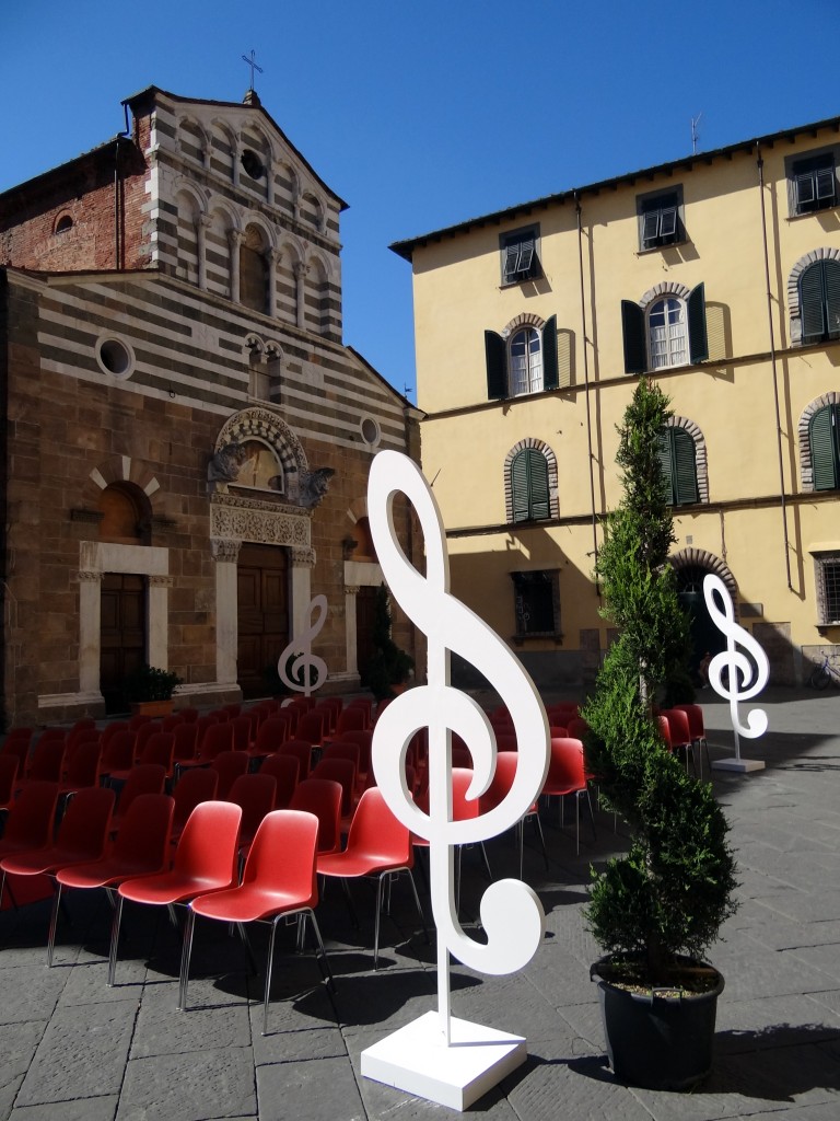 Foto: Piazza di San Giusto - Lucca (Tuscany), Italia