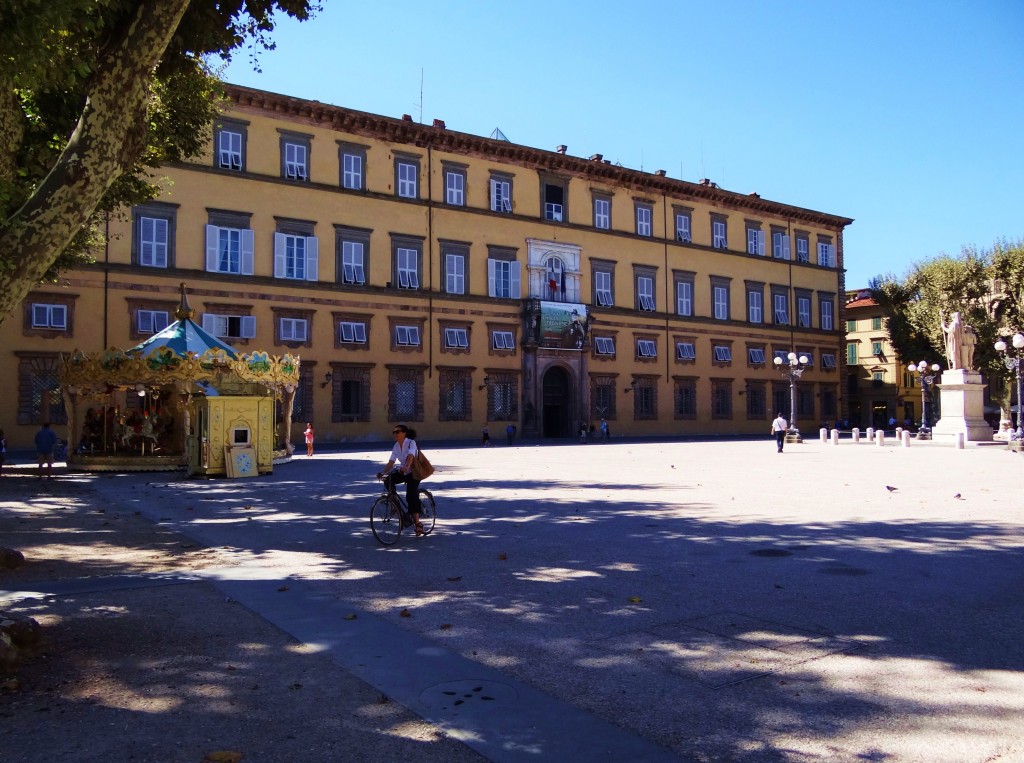 Foto: Piazza Napoleone - Lucca (Tuscany), Italia