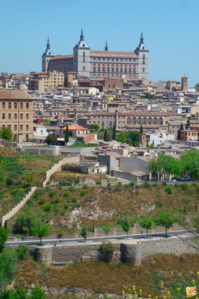 Foto: El Alcázar-Museo del Ejercito. - Toledo (Castilla La Mancha), España