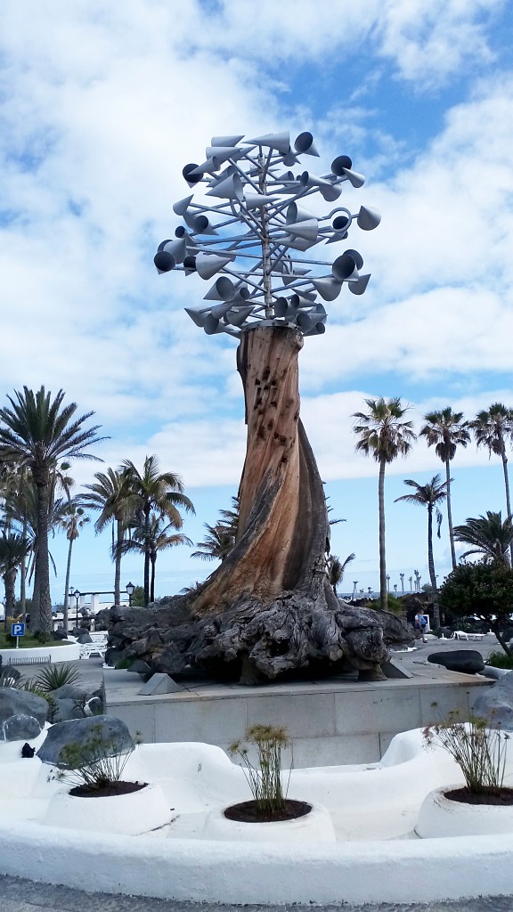 Foto Obra de Cesar Manrique Puerto de la Cruz (Santa Cruz de Tenerife), España Foto Obra de Cesar Manrique Puerto de la Cruz (Santa Cruz de Tenerife), España