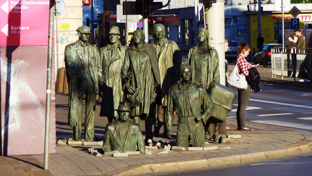 Foto: Pomnik Anonimowego Przechodnia - Wrocław (Lower Silesian Voivodeship), Polonia