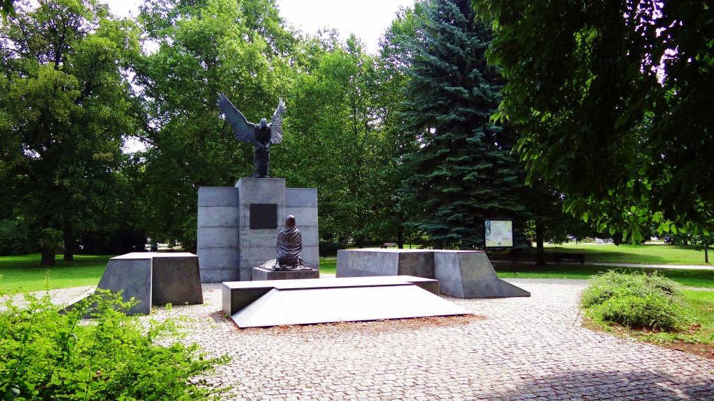 Foto: Pomnik Ofiar Zbrodni Katyńskiej - Wrocław (Lower Silesian Voivodeship), Polonia