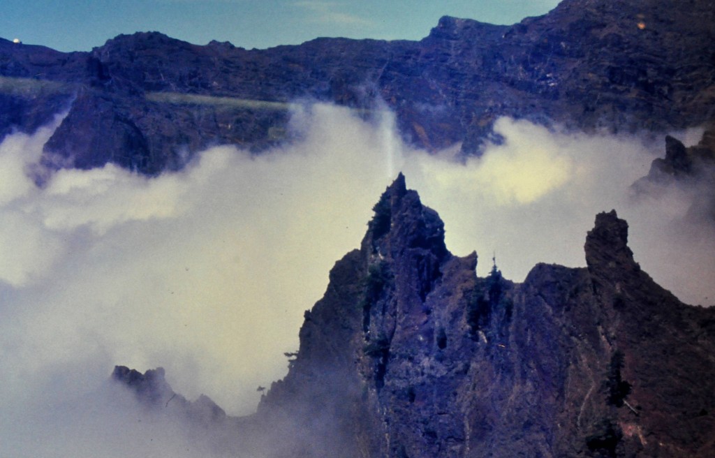 Foto: Los picos con las nubes - La Palma (Santa Cruz de Tenerife), España