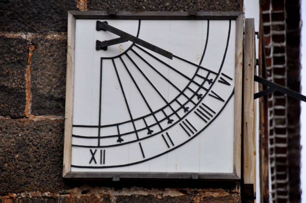 Foto: Uno de los relojes de la fachada - La Palma (Santa Cruz de Tenerife), España