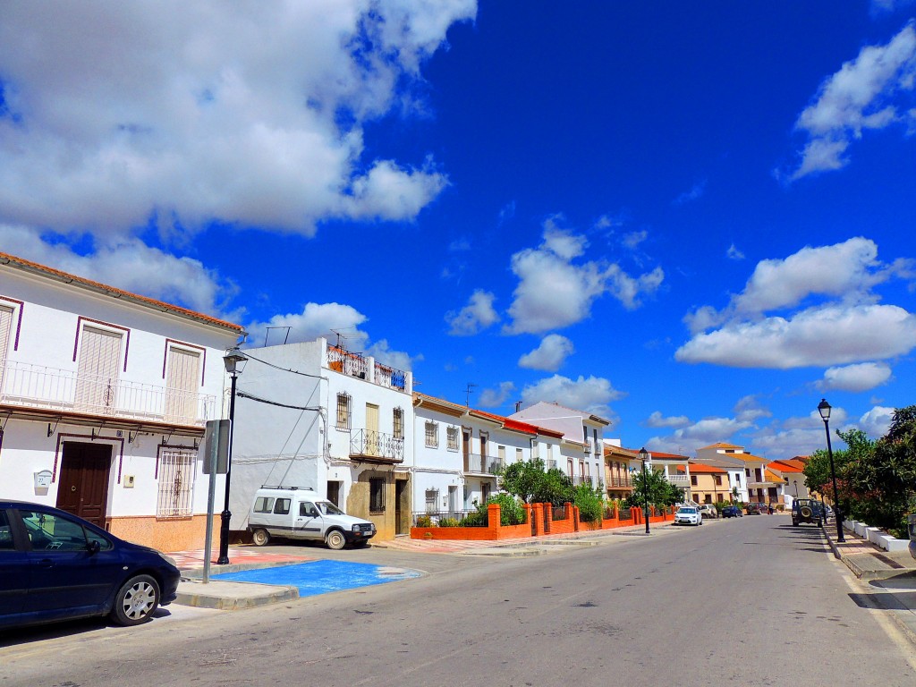 Foto: Calle Avdª Las Palmeras - Algámitas (Sevilla), España