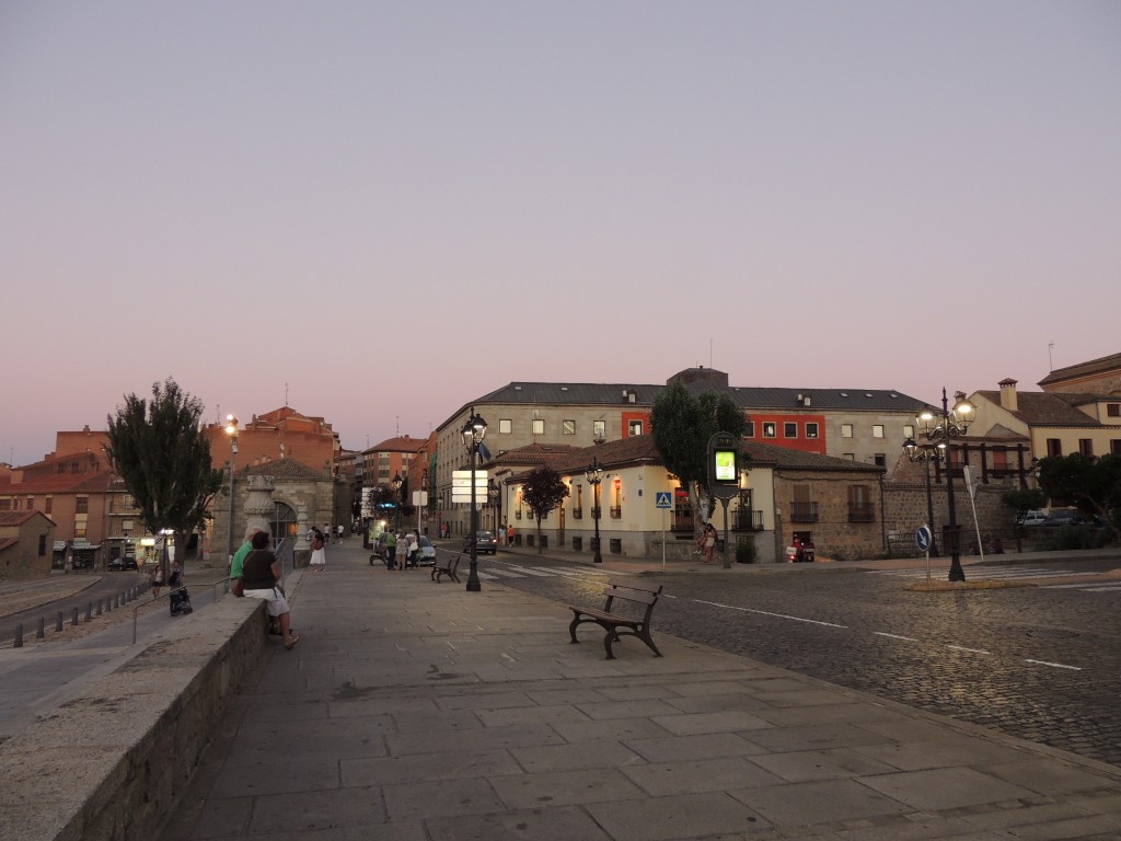 Foto: Calle Avdª de Portugal - Ávila (Castilla y León), España