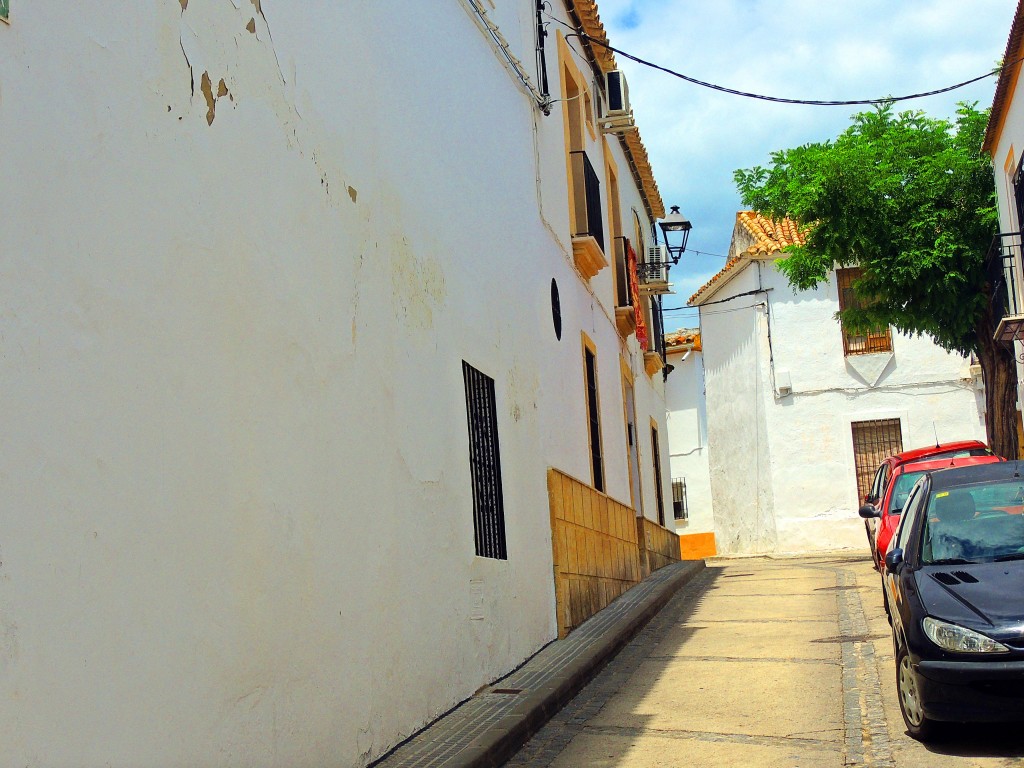 Foto: Calle Becquer - Almodovar del Río (Córdoba), España