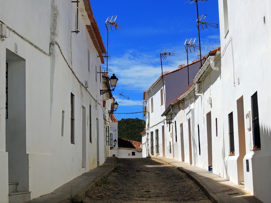 Foto: Calle Chaves - Aracena (Huelva), España