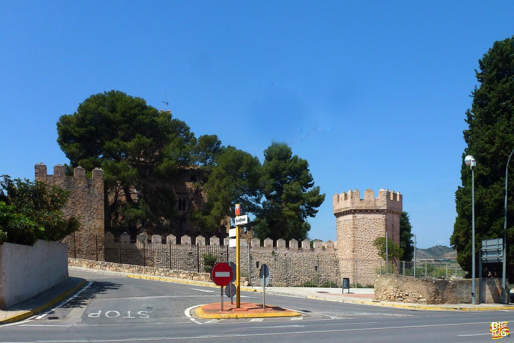 Foto: Muralla del Castillo de Benisanó - Benisanó (València), España