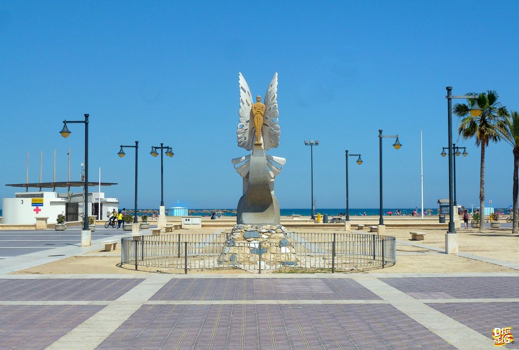 Foto: Memorial al actor Antonio Ferrandis - Playa de la Malvarrosa (València), España