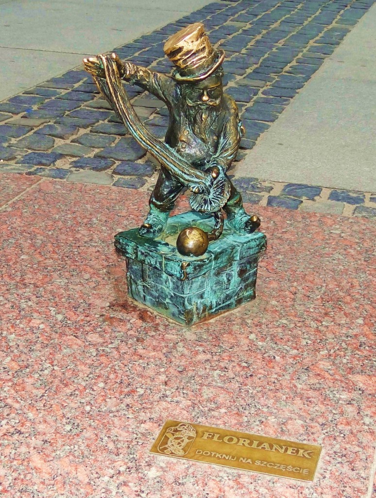 Foto: Krasnal Florianek - Wrocław (Lower Silesian Voivodeship), Polonia