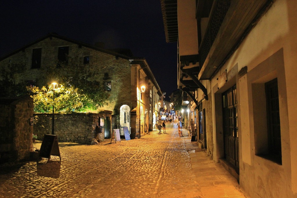 Foto: Centro histórico - Santillana del Mar (Cantabria), España