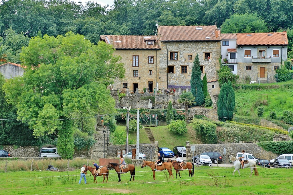 Foto: Centro histórico - Santillana del Mar (Cantabria), España