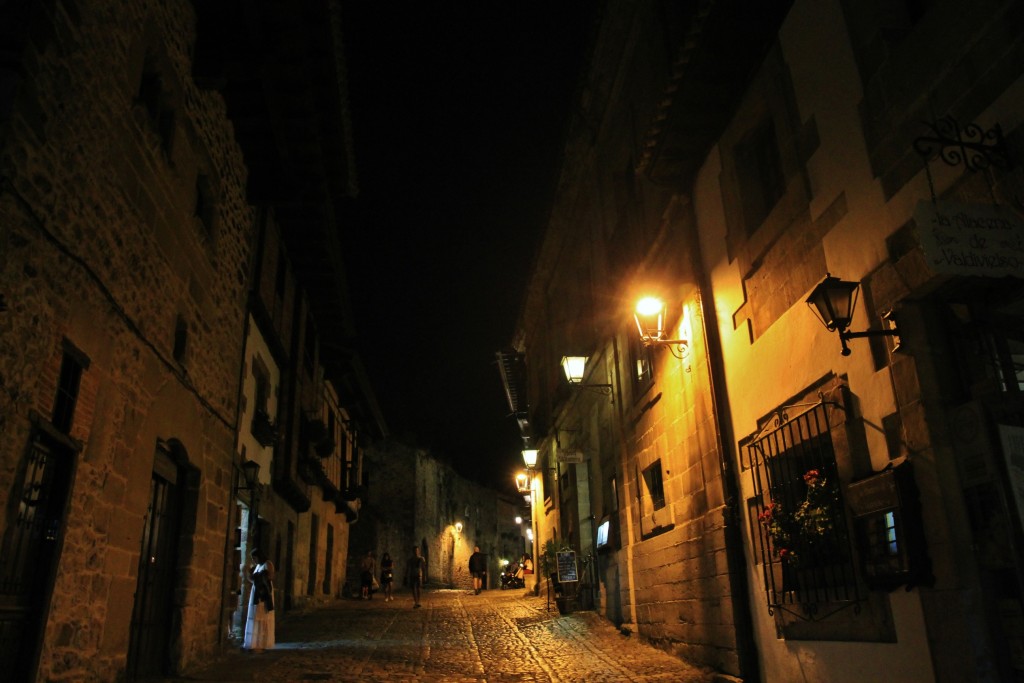 Foto: Centro histórico - Santillana del Mar (Cantabria), España