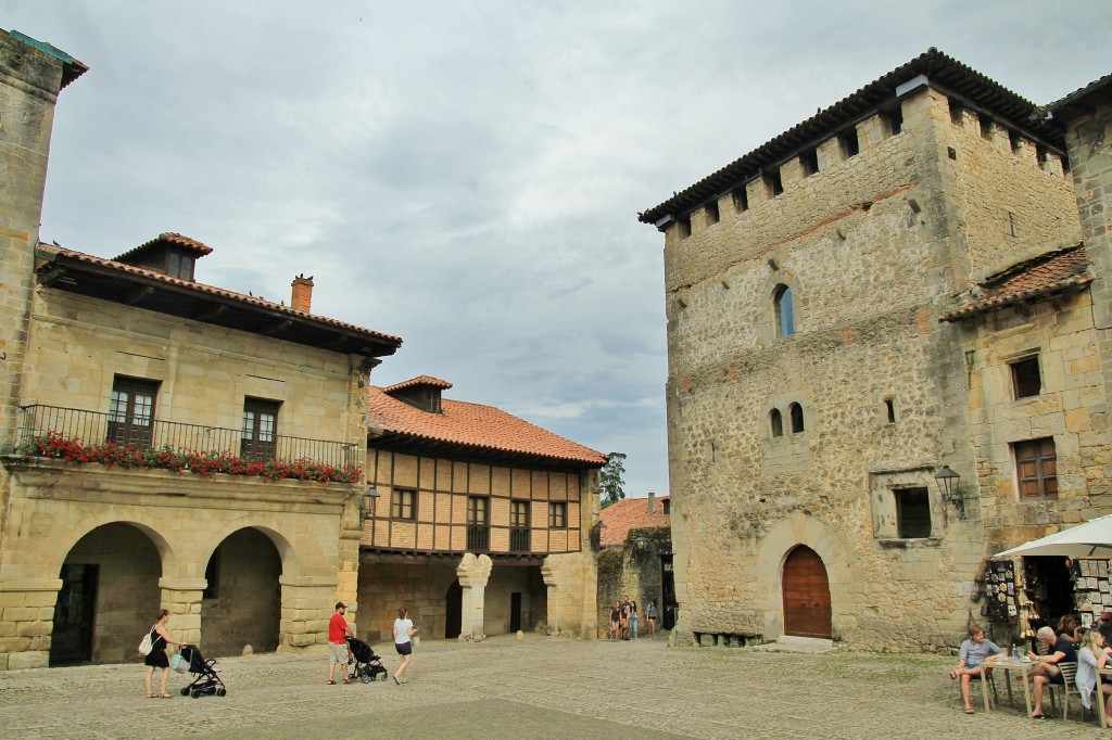 Foto: Centro histórico - Santillana del Mar (Cantabria), España
