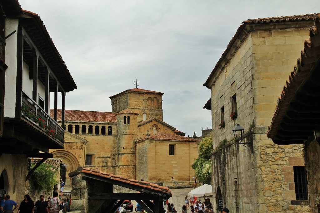 Foto: Centro histórico - Santillana del Mar (Cantabria), España