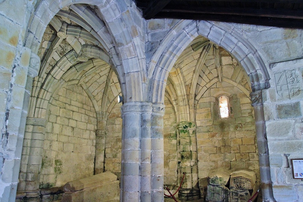Foto: Colegiata - Santillana del Mar (Cantabria), España