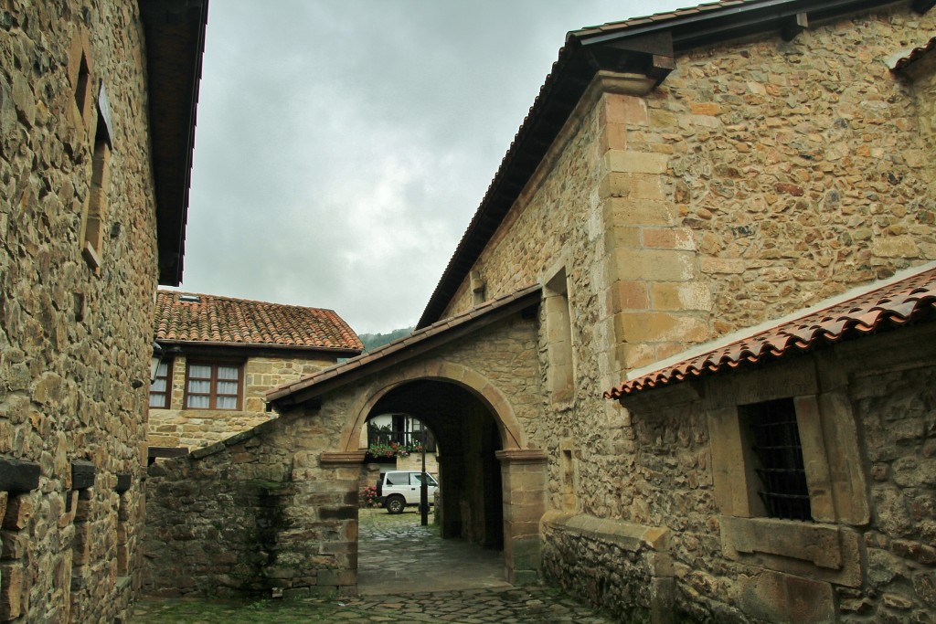 Foto: Centro Histórico - Bárcena Mayor (Cantabria), España