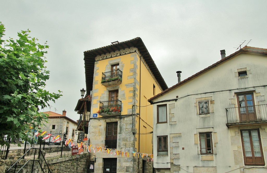 Foto: Vista del Pueblo - Selaya (Cantabria), España