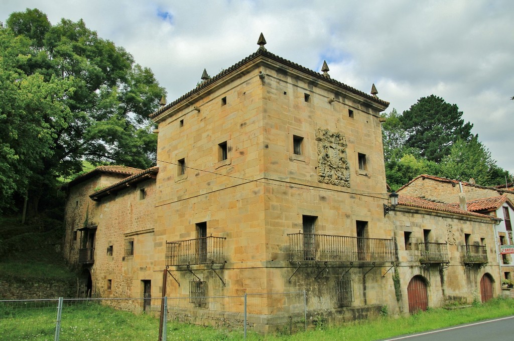 Foto: Vista del Pueblo - Alceda (Cantabria), España