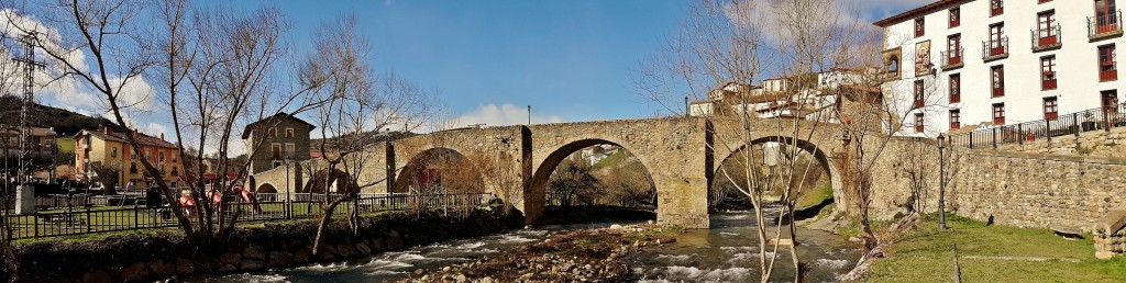 Foto: Vista del pueblo - Villoslada de Cameros (La Rioja), España