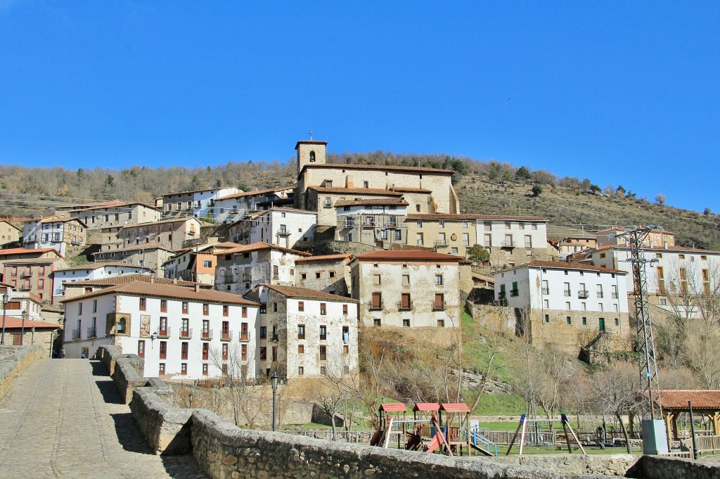 Foto: Vista del pueblo - Villoslada de Cameros (La Rioja), España