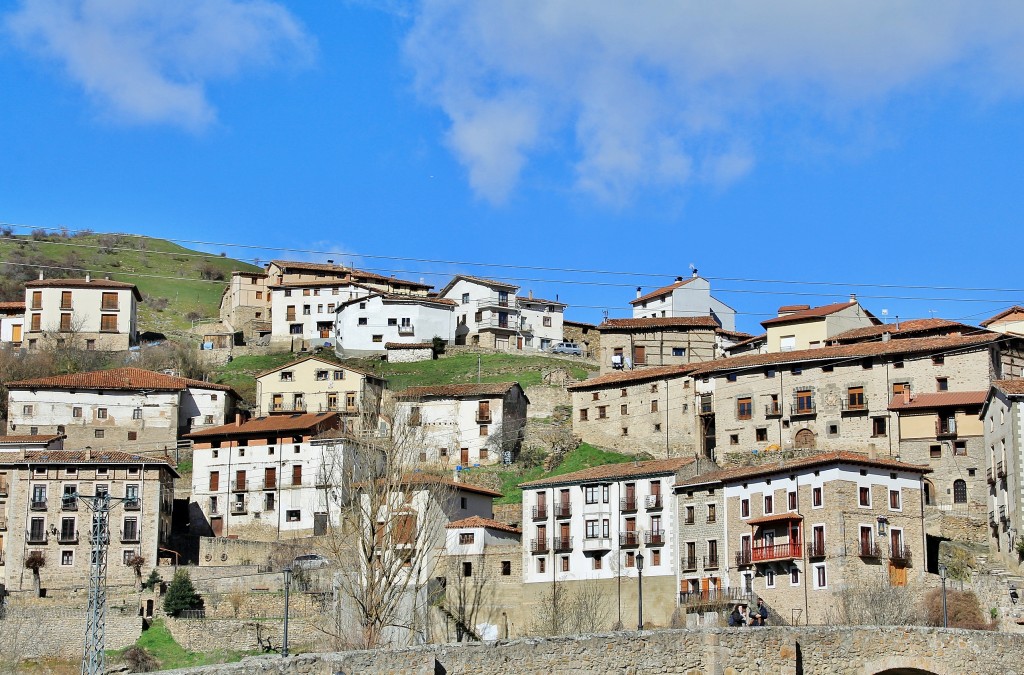 Foto: Vista del pueblo - Villoslada de Cameros (La Rioja), España