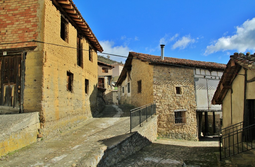 Foto: Vista del pueblo - Villoslada de Cameros (La Rioja), España