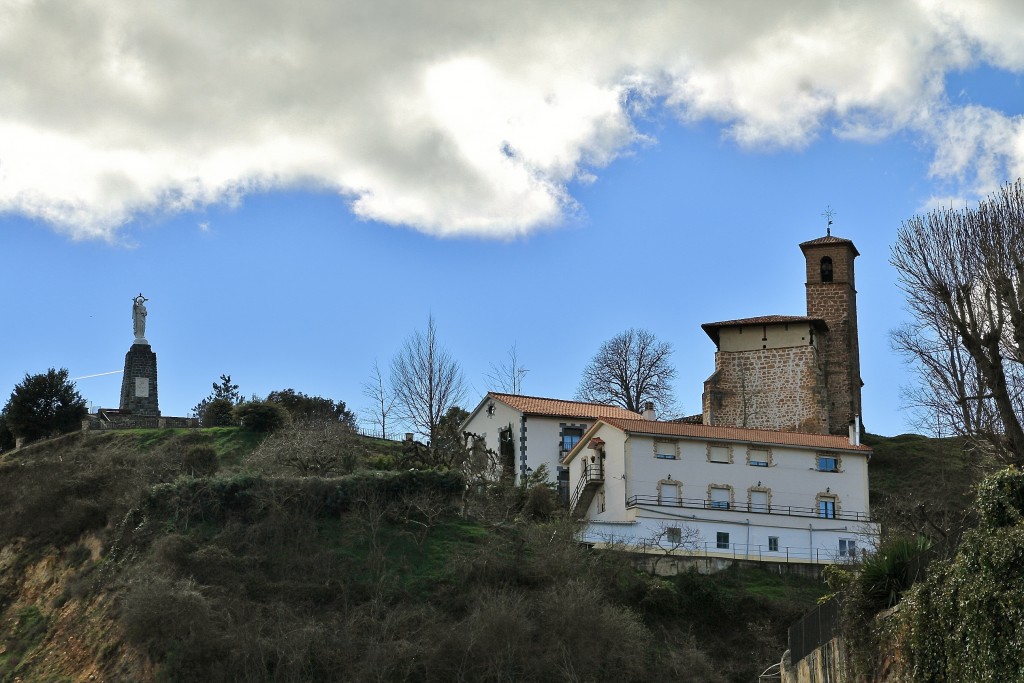 Foto Vista del pueblo Torrecilla en Cameros (La Rioja), España