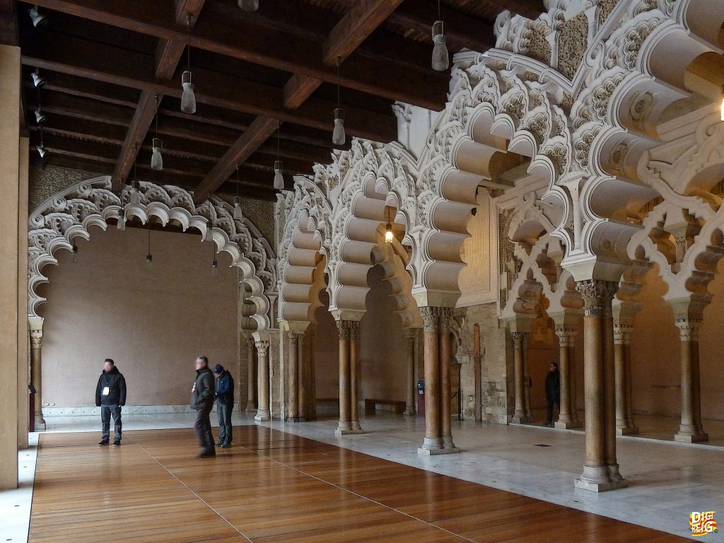Foto: Arquerias de las Salas del Palacio de la Aljafería - Zaragoza (Aragón), España