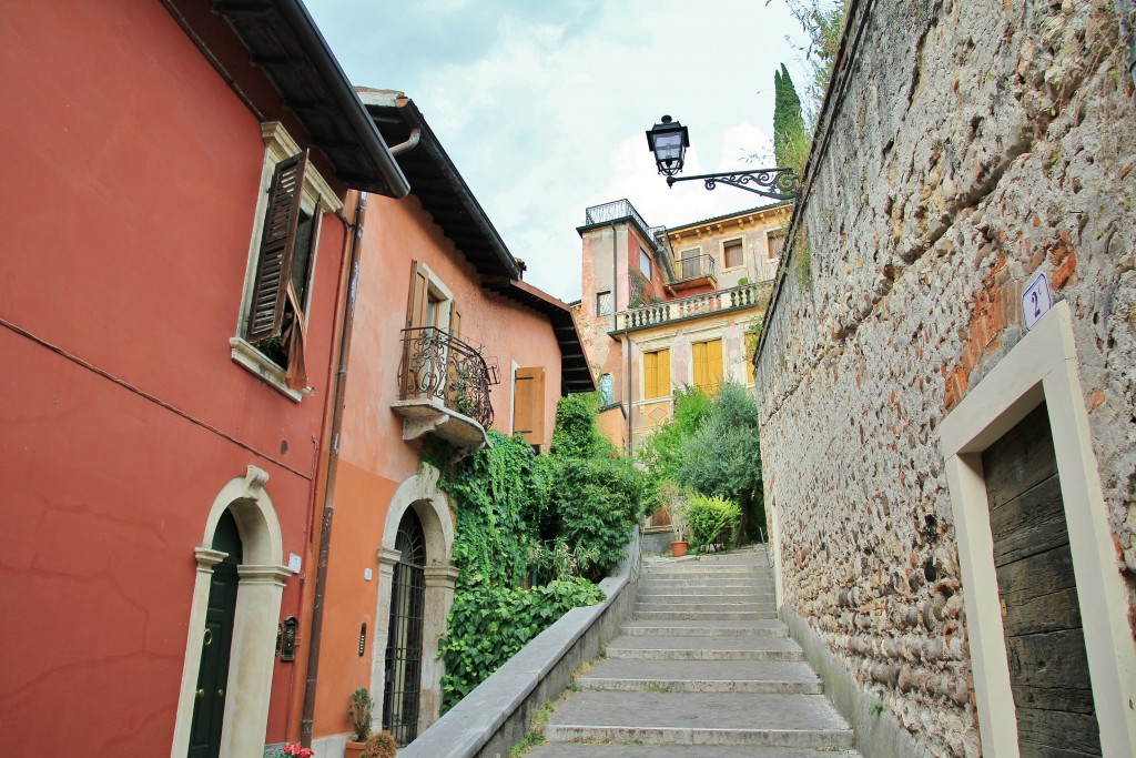 Foto: Bajada del castillo - Verona (Veneto), Italia