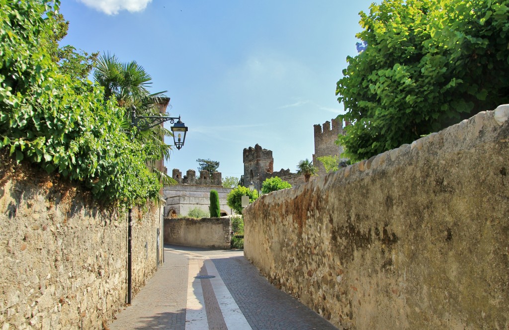 Foto: Centro histórico - Lazise (Veneto), Italia