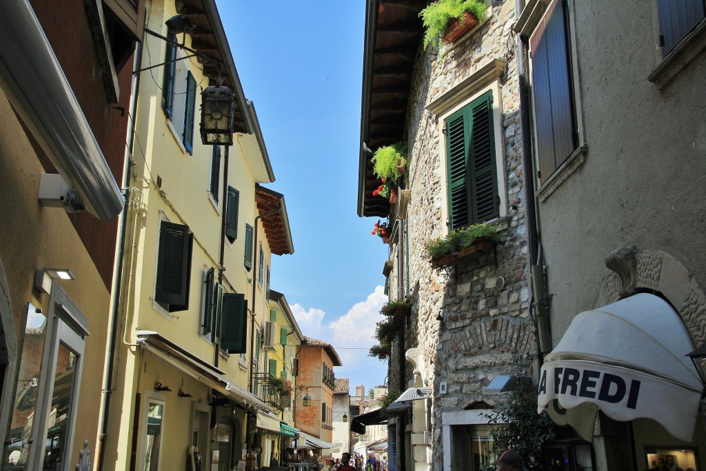 Foto: Centro histórico - Lazise (Veneto), Italia