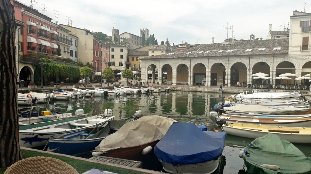 Foto: Centro histórico - Desenzano di Garda (Lombardy), Italia
