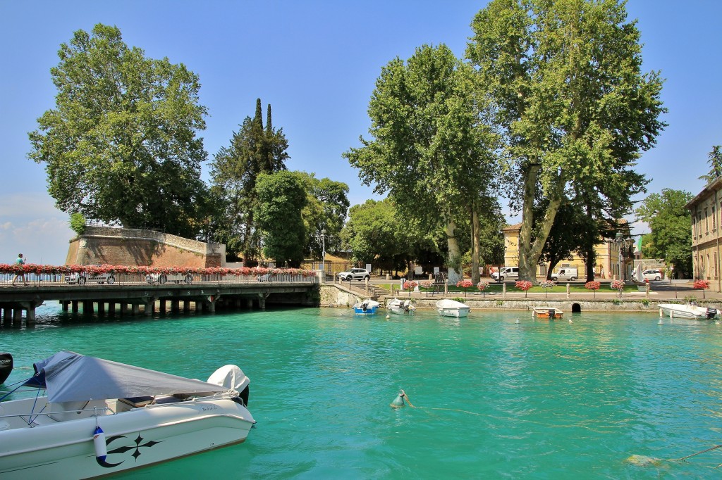 Foto: Centro histórico - Peschiera del Garda (Veneto), Italia