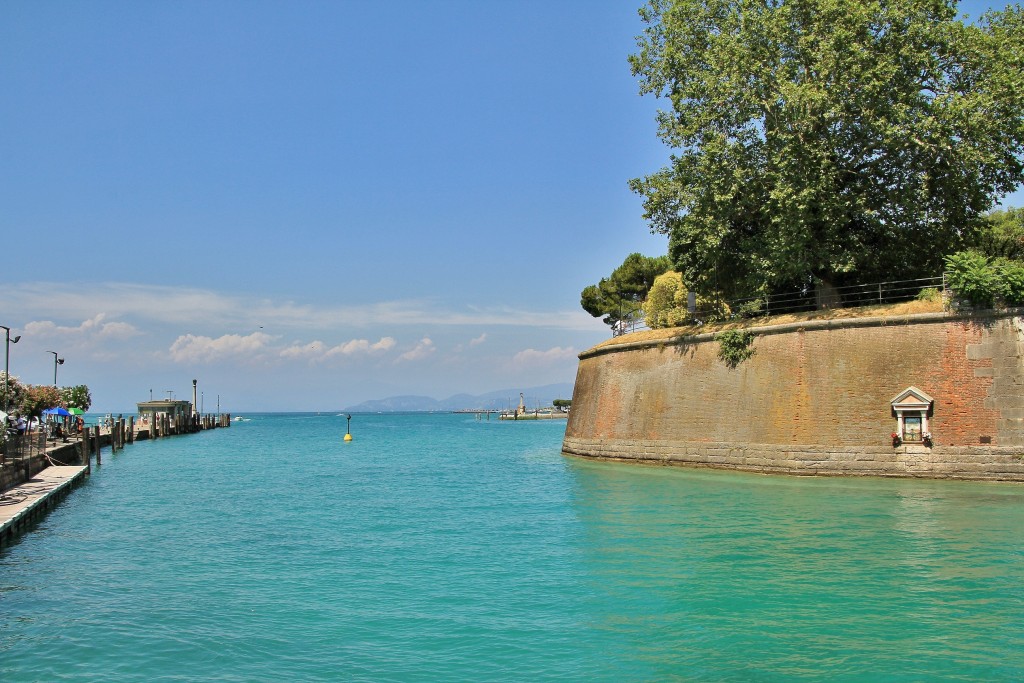 Foto: Centro histórico - Peschiera del Garda (Veneto), Italia