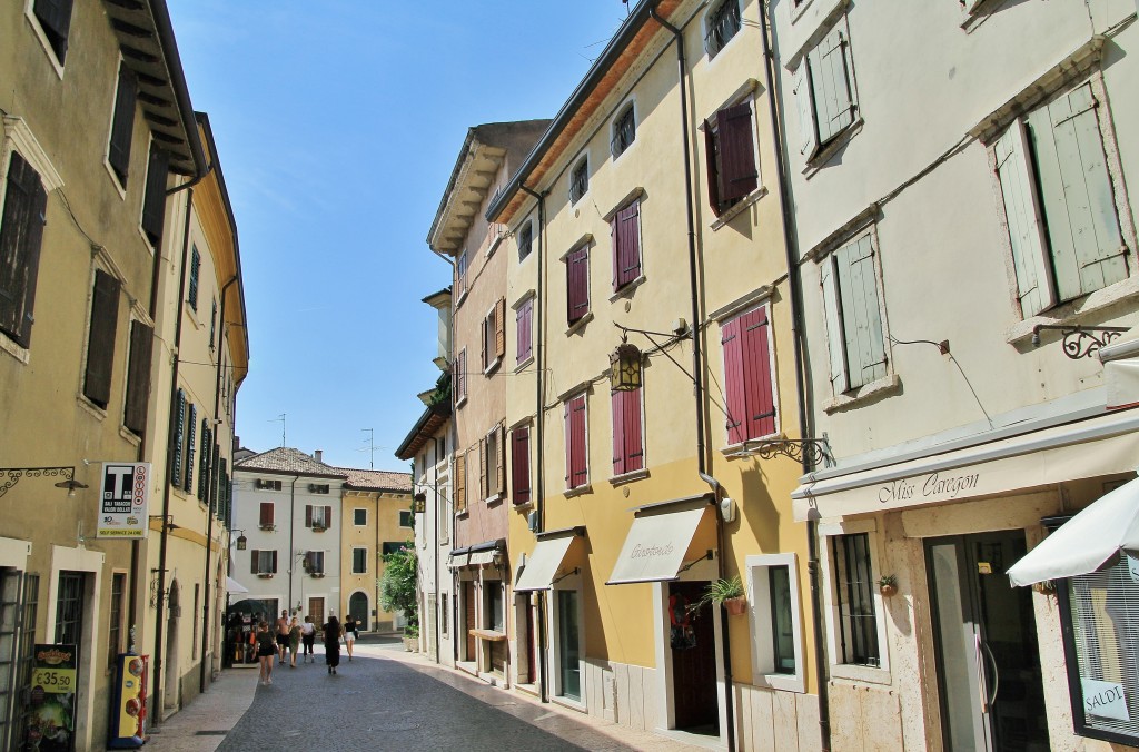 Foto: Centro histórico - Lazise (Veneto), Italia