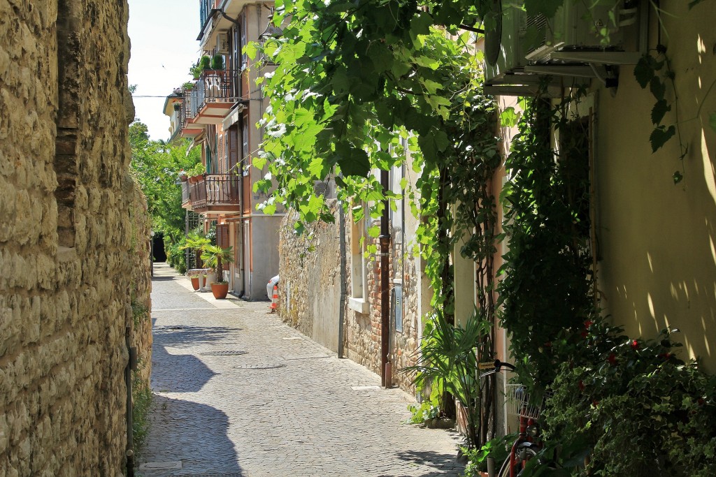 Foto: Centro histórico - Lazise (Veneto), Italia